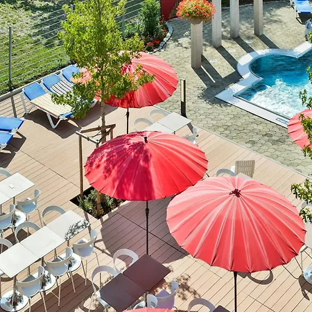 Taste Hotel 4*